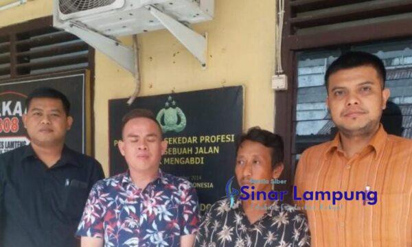 Tak Tahan Diteror Rentenir Seorang Wanita Tewas Minum Racun Serangga Suami Laporkan Penagih