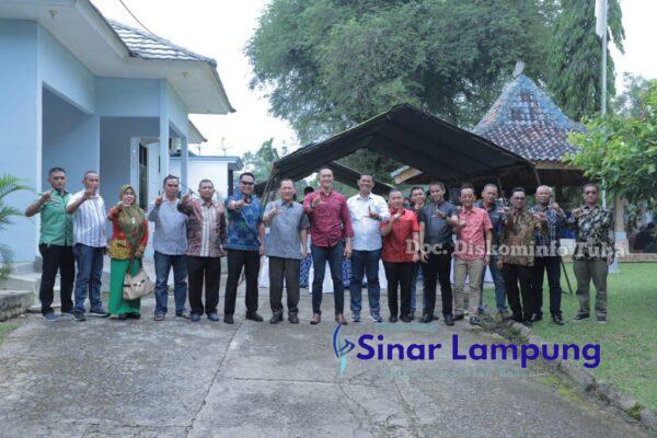 Drs. Qudrotul Ikhwan Kunjungi Kediaman Danlanud M Bun Yamin