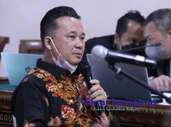 Ketua Senat Unila Non Aktif Akui Terima Rp780 Juta dari Tiga Mahasiswa Titipan