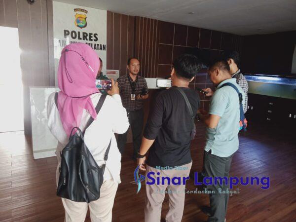 Ditahan Kasus Dugaan Pencabulan Santri Munirul Laporkan Warga Atas Tuduhan Pengeroyokan?