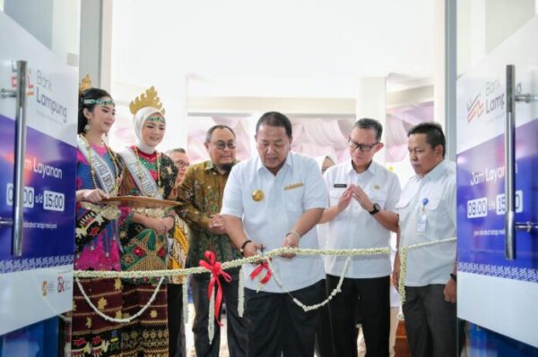 Arinal Djunaidi Resmikan Gedung Baru Bank Lampung Kantor Cabang Bandar Lampung