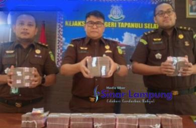 Tetapkan Dua Orang Tersangka Jaksa Selamatkan Rp1 Miliar Lebih Dugaan Korupsi Hibah KONI Tapanuli Selatan