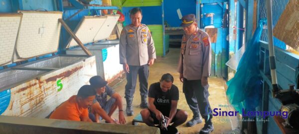 Jumat Curhat, Polres Pesibar Terima Keluhan dan Masukan Masyarakat