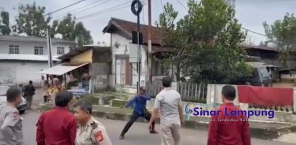 Keciduk Malak, Preman Kuningan Tantang Polisi Adu Silat