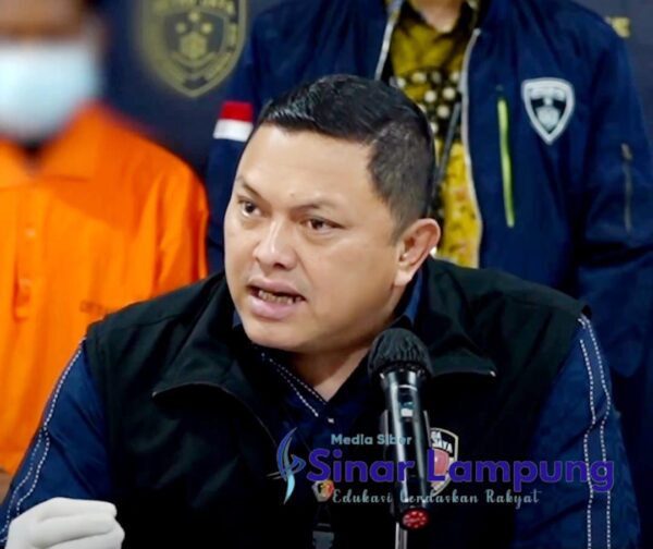 Kejar Preman Debt Colektor Polisi Banjir Pengaduan