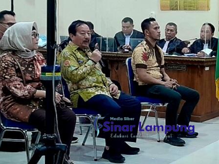 Herman HN dan Mardiana Muncul Disidang Karomani Akui Titipkan Mahasiswa Untuk Lulus Fakultas Kedokteran Unila
