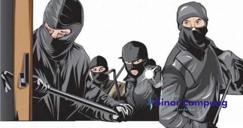 Bos Gabah di Braja Selebah di Santroni Rampok Bersenjata Api Korban dan Anaknya Dianiaya dan Rp50 juta Raib