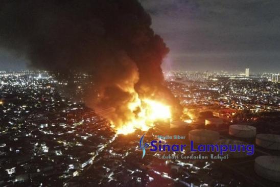 Depo Pertamina Plumpang Jakarta Utara Meledak dan Terbakar Belasan Korban Tewas Puluhan Luka Luka