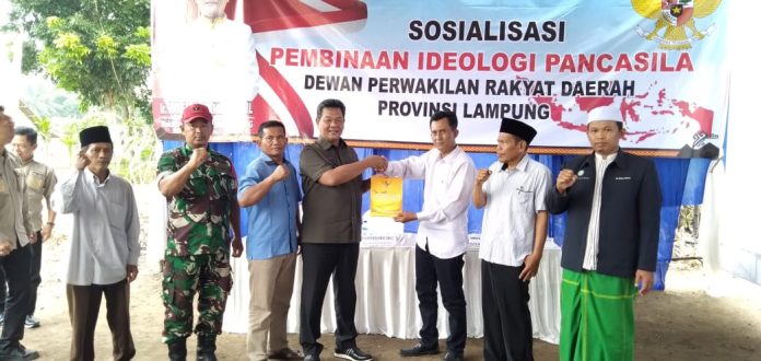 Raden Muhammad Ismail Wakil Ketua DPRD Provinsi Lampung Sosialisasikan Ideologi Pancasila