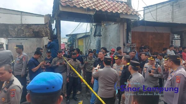 Mabes Polri Back Up Polda Metro Jaya Tangani Kebakaran Depo Pertamina Plumpang Korban Tewas 17 Orang 51 Warga Luka Luka