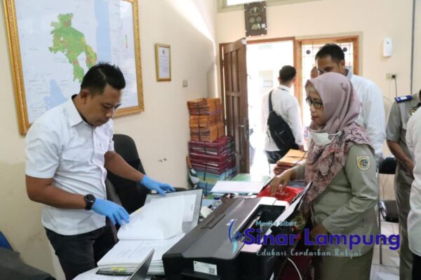 Kantor BPN Lampung Timur Digeledah Tim Krimsus Polda Lampung