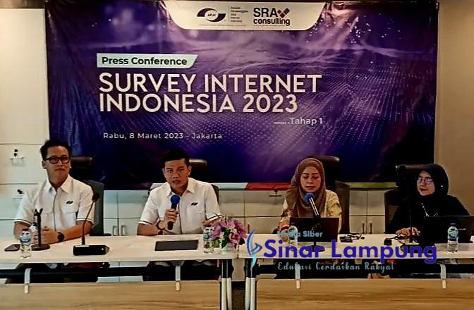 APJII Catat 79,19 % Penduduk IndonesiaĀ Aktif GunakanĀ InternetĀ