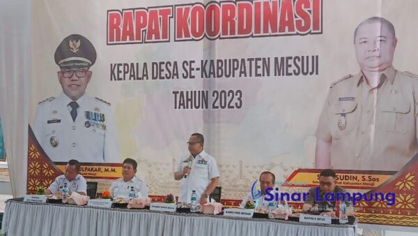 Sulpakar Tegaskan Aparatur Desa Harus Bekerjasama dalam Melayani  Masyarakat