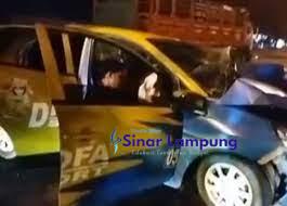 Pulang Dugem Oknum Polisi Bawa Cewek Sexi Tewas Mobilnya Seruduk Truk di Pintu Keluar Tol Jembatan Suramadu