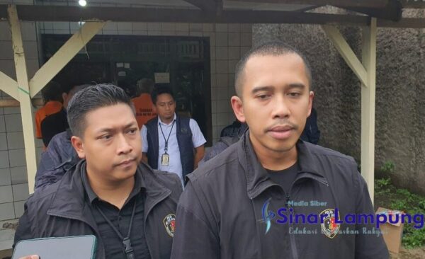 Rekonstruksi Kasus Serial Killer Wowon Cs di Bekasi Para Pelaku Disoraki Emak Emak