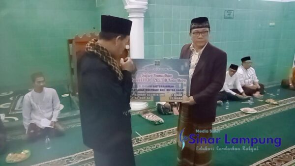 Malam ke-15, Wahdi Safari Ramadhan Ke Masjid Baiturrahman