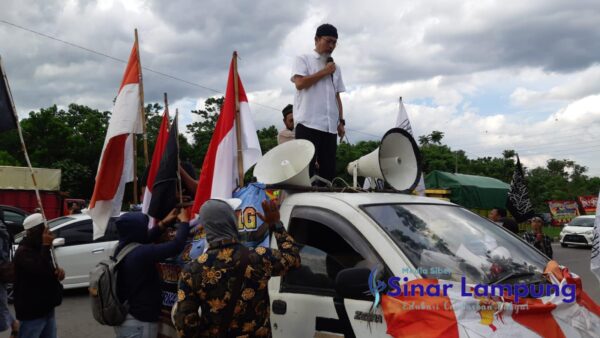 Unjuk Rasa Bebaskan Wawan Kurniawan Lanjut Jilid II, Massa Minta Atensi Kapolda Baru