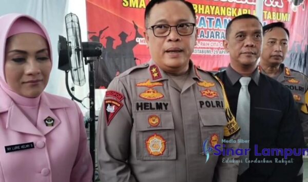 Jadi Tamu Kehormatan Irjen Pol Helmi Santika Motivasi Pelajar SMU Bhayangkari Polres Lampung Utara