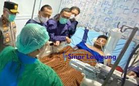 DPR RI Besuk Anggota Densus 88 yang Tertembak Saat Tangkap Teroris di Pringsewu