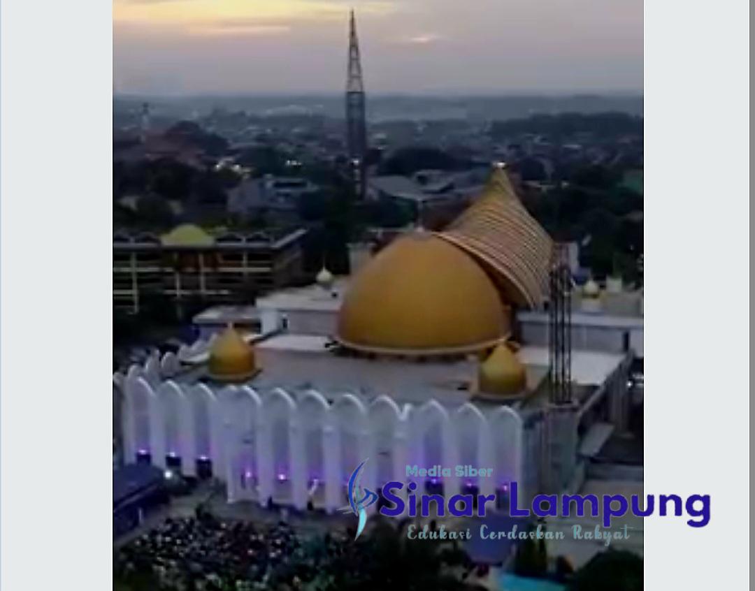 Mengunjungi Masjid Darussalam di Kota Wisata Cibubur Terasa Wisata Reliji Selama Ramadhan