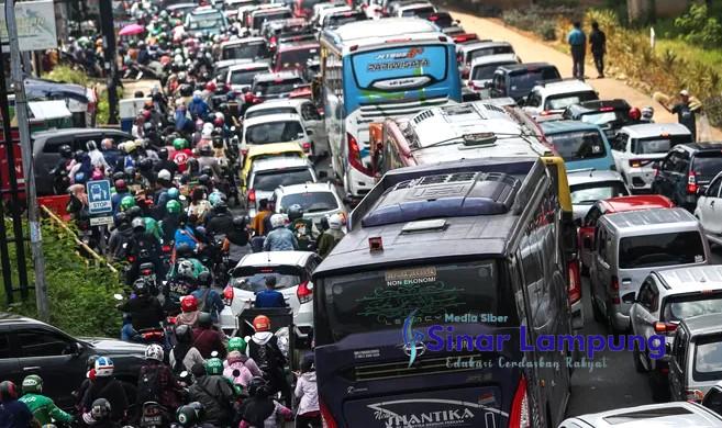 H-3 Lebaran, Ratusan Ribu Warga Tinggalkan Ibu Kota Menuju Sumatera