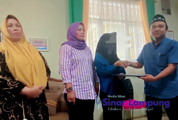 Satu Tahun SKL dan Ijazah SI Tertahan Karena Tunggakan Uang Komite Rp7 Juta di SMA Negeri 5 Bandar Lampung?