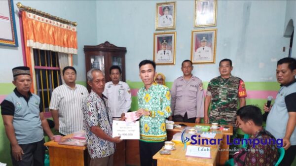 Pemerintah Pekon Bumi Waras Salurkan BLT-DD Tahap Pertama Kepada 17 KPM