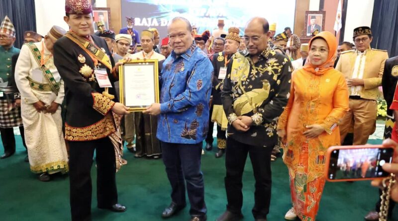 Maklumat Silaturahmi Raja dan Sultan, Kembalikan MPR Kembali Sebagai Lembaga Tertinggi Negara