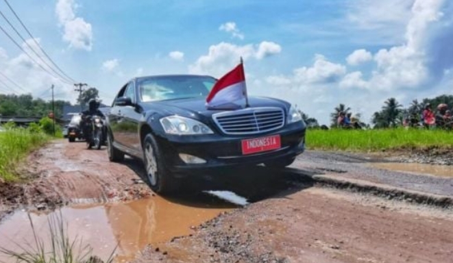 Ketua DPRD Lampung Bicara soal Jalan Rusak, Ini Penjelasannya
