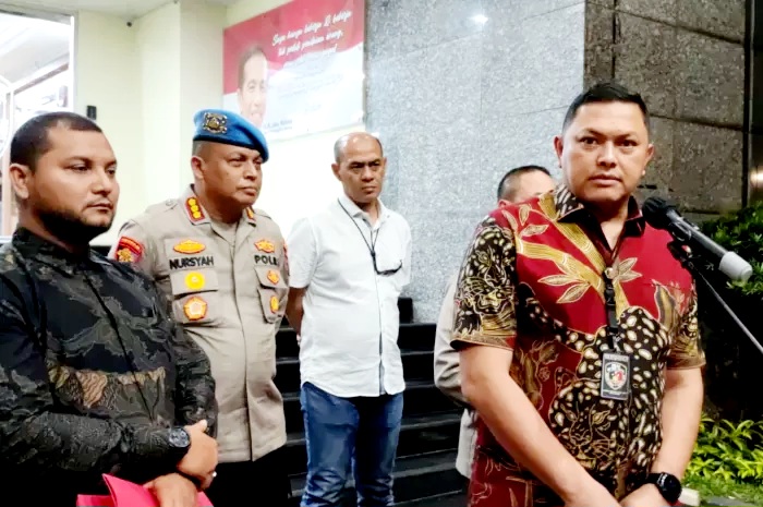 Ditreskrimum Polda Metro Jaya Tahan 7 Anggota Narkoba Yang Menyebabkan Tewasnya Terduga Bandar Narkoba