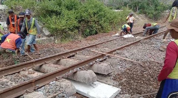 Proyek Cor Plat Beton Rel Kereta Api di Lampura Diduga Bermasalah 