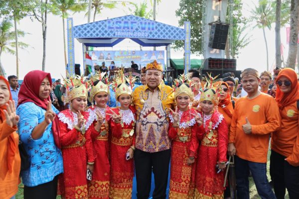 Gubernur Arinal Buka Lampung Sundanese Arts Festival VII 2023 di Pantai Way Batang Pesisir Barat