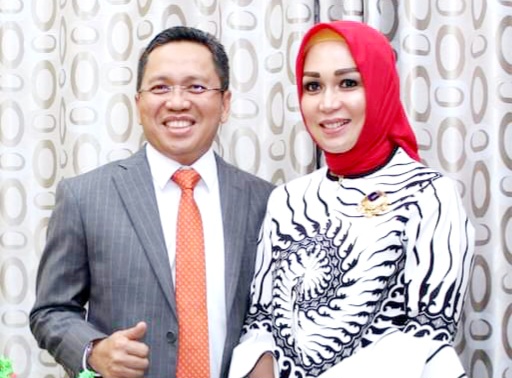 Rektor UBL Yusuf Barusman dan Istri Desi Falena di Periksa KPK Soal Korupsi Beacukai