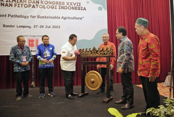 Gubernur Arinal Buka Seminar Ilmiah dan Kongres XXVII Perhimpunan Fitopatologi Indonesia