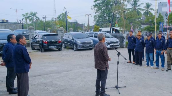 Lepas Kontingen Porseniwada, Pj Bupati Apriyadi Mahmud Minta PWI Muba Jaga Kekompakan dan Harumkan Nama Daerah