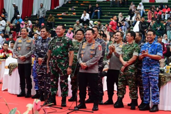 Panglima TNI dan Kapolri Hadiri Giat Sosial Alumni AKABRI 1889