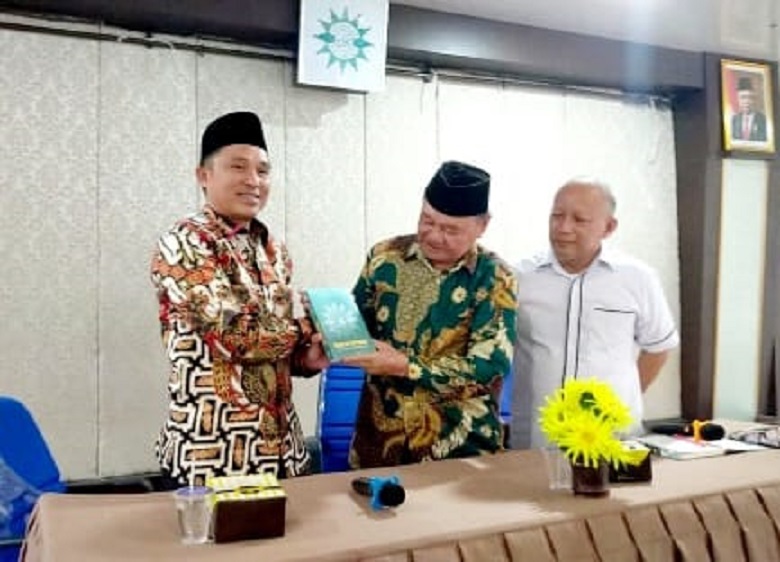 Datangi Muhammadiyah Parosil Minta Maaf