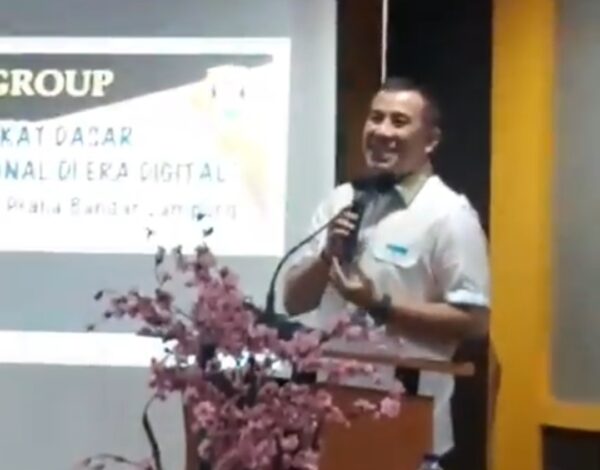 Karakter Tulisan Berita yang Baik Menurut Bupati Pesawaran Dendi Ramadhona