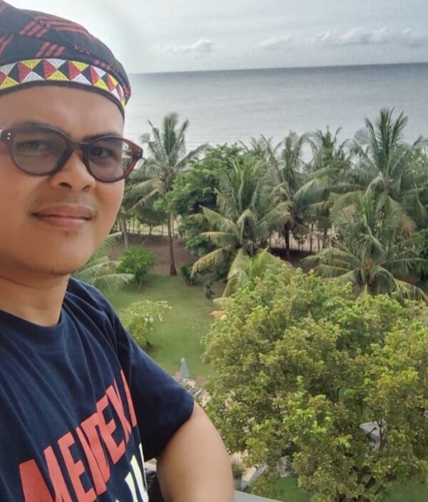 Membangun Karakter dan Masa Depan Melalui Peran Guru yang Kuat