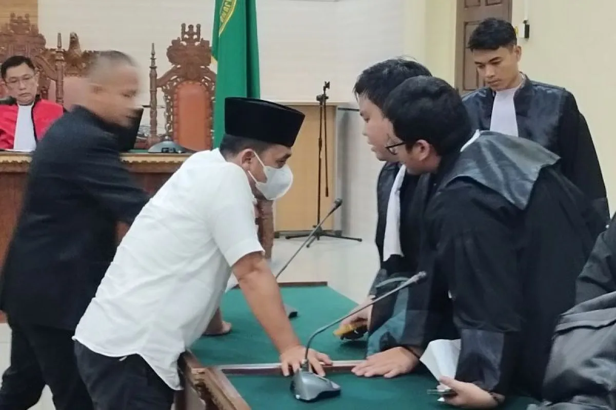 Korupsi DLH Bandarlampung: Hakim Vonis Haris 4 Tahun Penjara, Hayati 5 Tahun