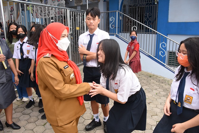 Walikota Eva Dwiana Ingin Belikan Tas dan Perlengkapan Sekolah untuk Peserta Biling, DPRD Ogah