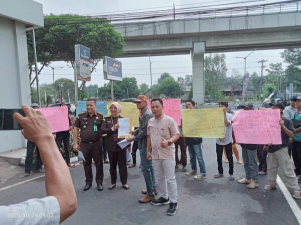 Kejati Sumsel Didesak Usut Dugaan Penyelewengan Dana Publikasi Desa di PMD Muba