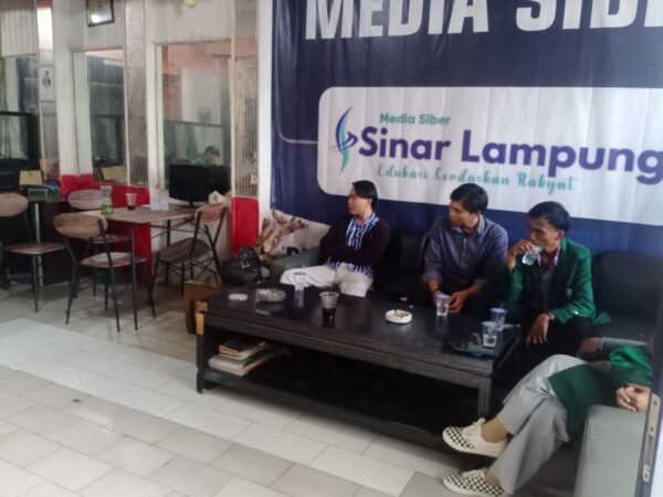 Mahasiswa FKPI UIN RIL Mulai Magang di Sinarlampung