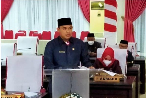 Anggota Komisi III DPRD Lamsel Deden Aliando Janji Dorong Usulan Lanjutan pembangunan Jalan Poros Penengahan – Sragi