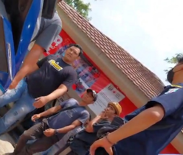 Puluhan Orang Menyerang dan Rusak Markas PMI Way Kanan, Ketua SMSI Yoni Aliestiadi Terluka