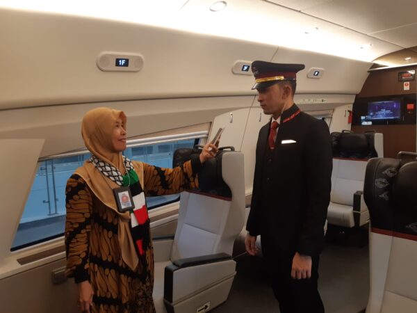 Pelayanan Kereta Cepat Whoosh Utamakan Kenyamanan dan Keamanan Penumpang