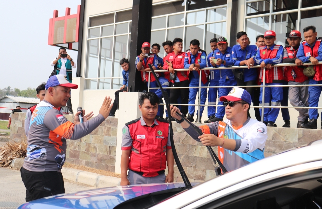 Pengelola Tol Bakter Gelar Pelatihan Safety Driving
