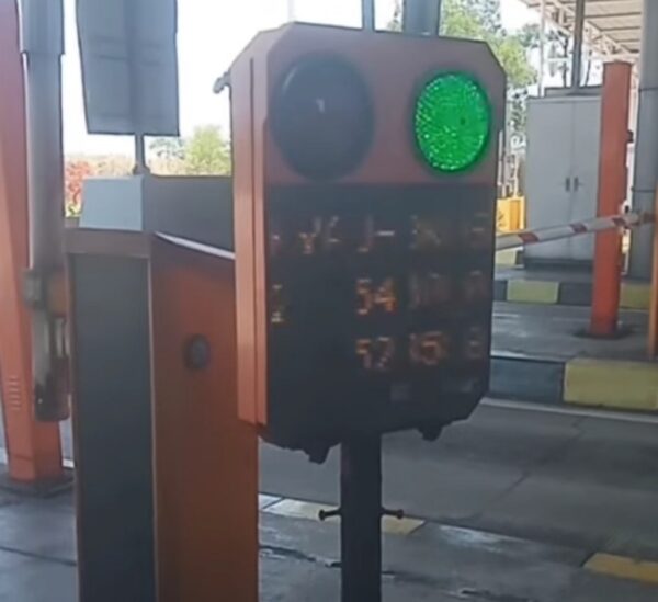 Sistem Transaksi Non Tunai di Pintu Tol Bakauheni Disoal Pengguna Dinilai Janggal