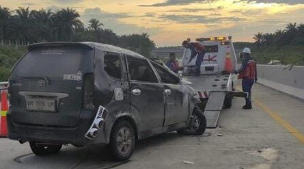 Pemudik Nataru Laka di Tol Pekanbaru, 1 Tewas 10 Luka-luka