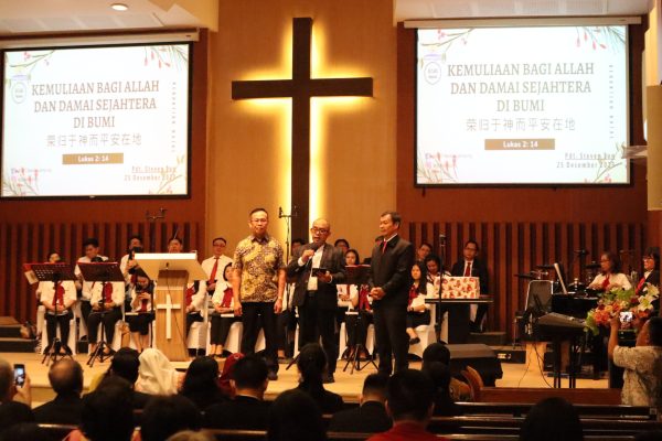 Kakanwil Kemenag Lampung Beri Sambutan Natal di Gereja Tri Tunggal Bandar Lampung